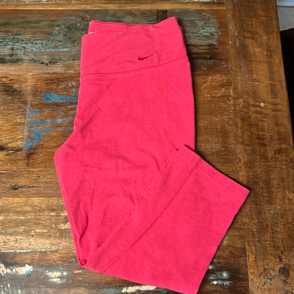 Nike capri leggings.